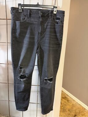 American Eagle Outfitters Black Distressed High-Rise Skinny Jeans